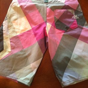 Volcom Swim - Women’s board shorts Volcom Swim - Women’s board shorts
